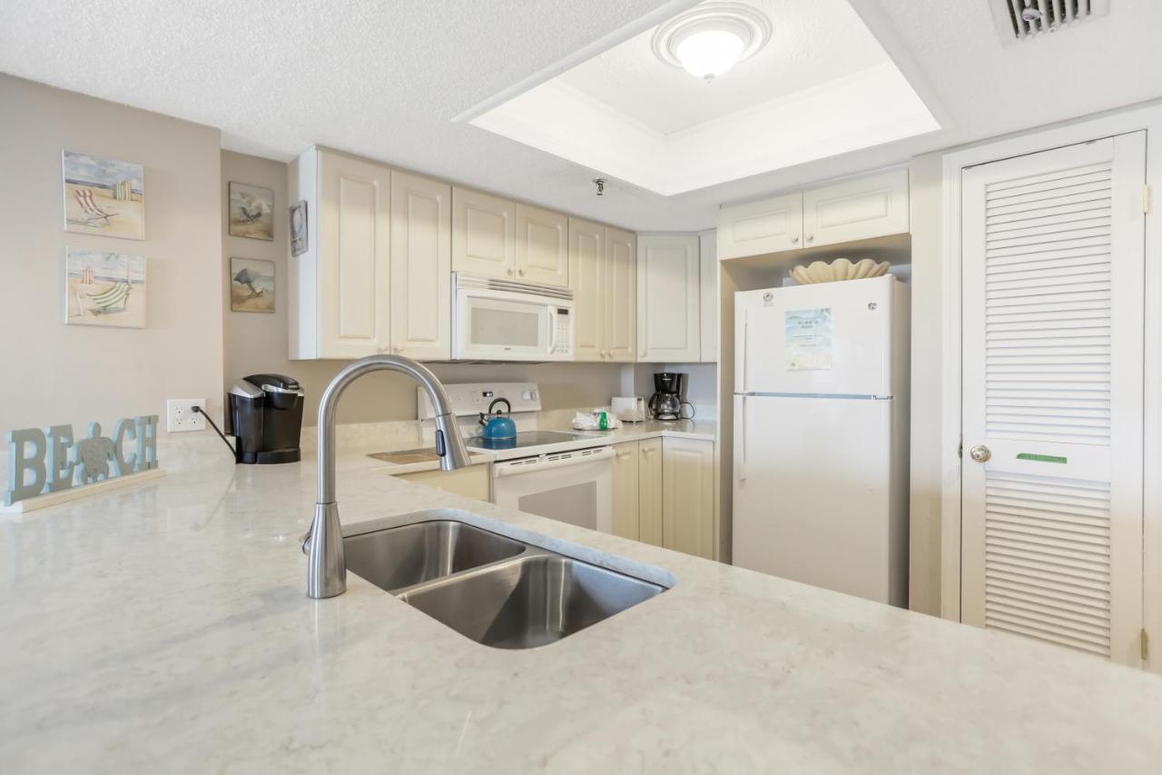 401 Beach Place Condos St. Pete Beach Εξωτερικό φωτογραφία