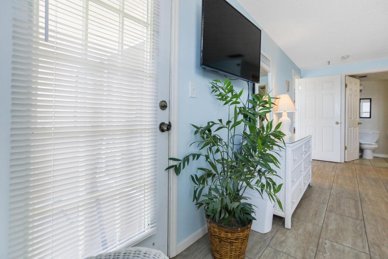401 Beach Place Condos St. Pete Beach Εξωτερικό φωτογραφία