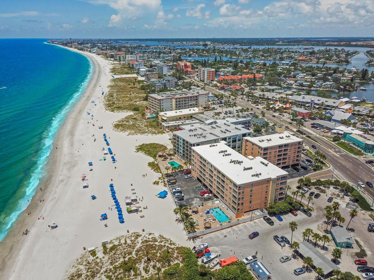 401 Beach Place Condos St. Pete Beach Εξωτερικό φωτογραφία